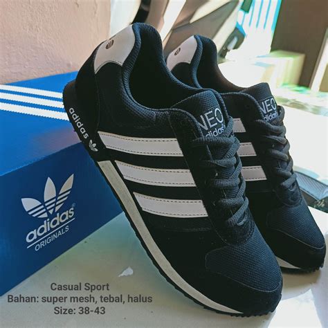 sepatu adidas hitam polos